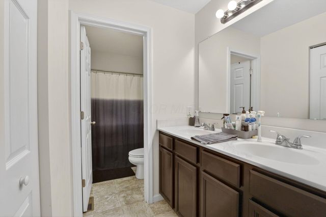 60 Henderson Lane, South Bloomfield, OH 43103