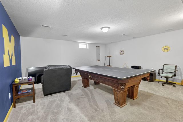 60 Henderson Lane, South Bloomfield, OH 43103