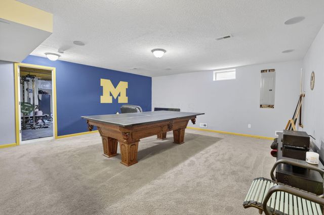 60 Henderson Lane, South Bloomfield, OH 43103