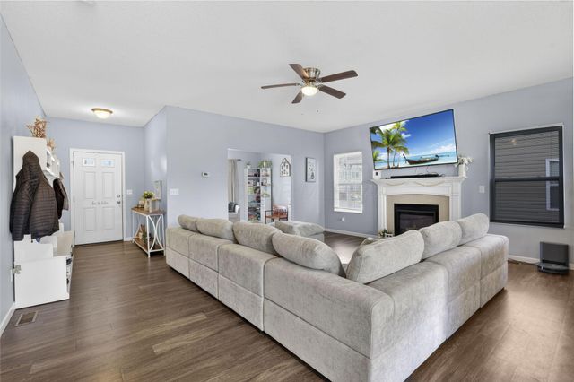 60 Henderson Lane, South Bloomfield, OH 43103