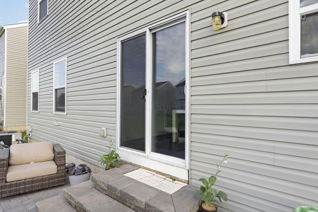 60 Henderson Lane, South Bloomfield, OH 43103