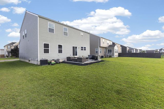 60 Henderson Lane, South Bloomfield, OH 43103