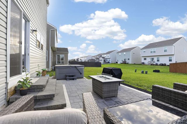 60 Henderson Lane, South Bloomfield, OH 43103