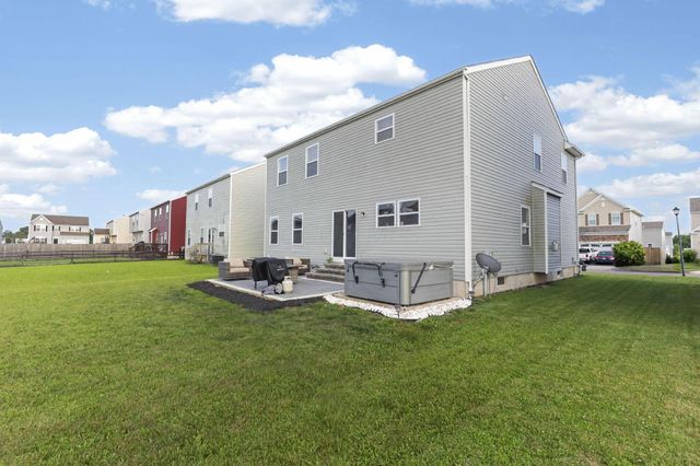60 Henderson Lane, South Bloomfield, OH 43103