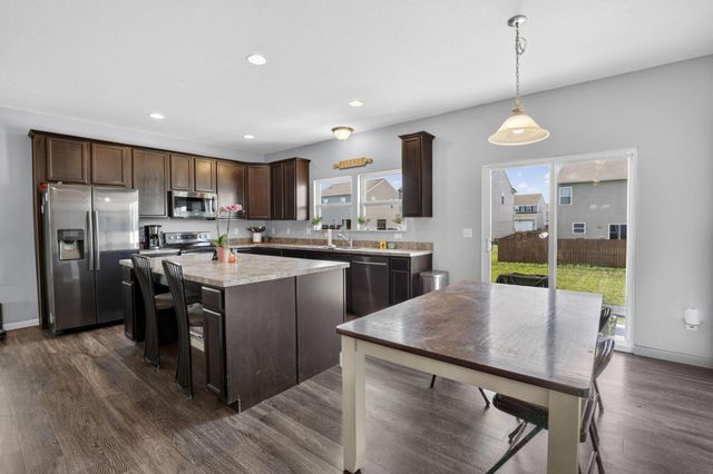 60 Henderson Lane, South Bloomfield, OH 43103