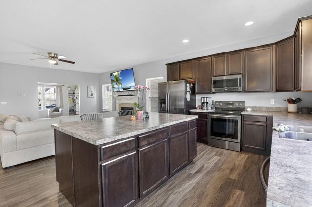 60 Henderson Lane, South Bloomfield, OH 43103