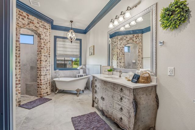 144 Condor View, Weatherford, TX 76087
