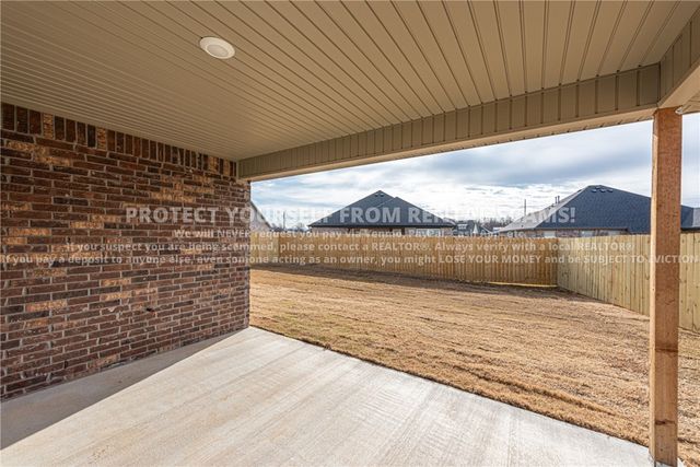 703 Quartzite Avenue, Lowell, AR 72745