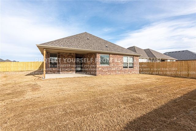 703 Quartzite Avenue, Lowell, AR 72745
