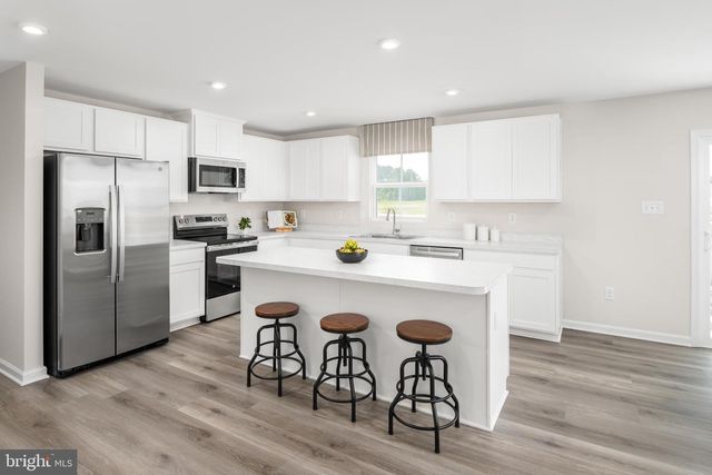 6603 MUTUAL DR, Inwood, WV 25428