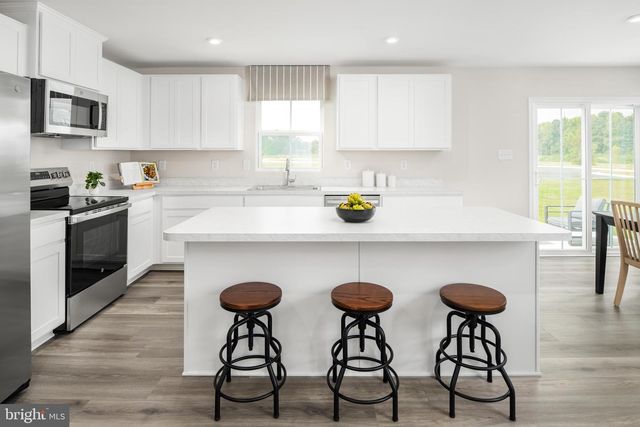 6603 MUTUAL DR, Inwood, WV 25428