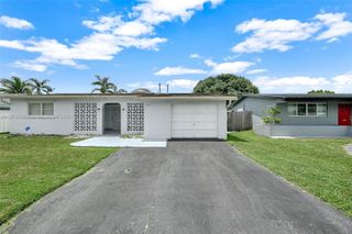 9480 NW 24th Pl, Sunrise, FL 33322