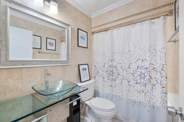 7259 Papaya Way, Tamarac, FL 33321