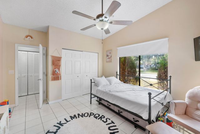 7259 Papaya Way, Tamarac, FL 33321