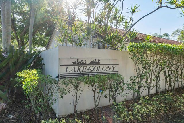 7259 Papaya Way, Tamarac, FL 33321