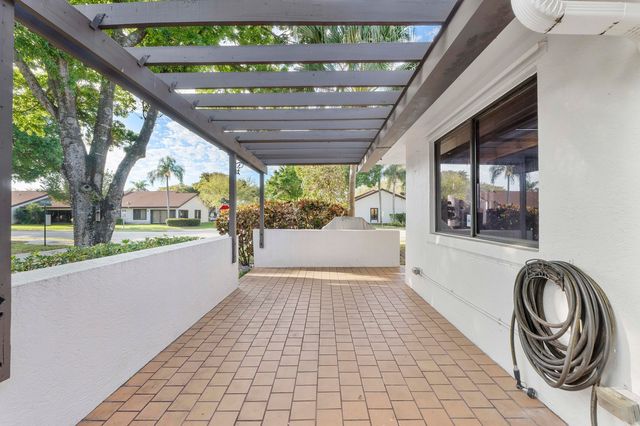 7259 Papaya Way, Tamarac, FL 33321