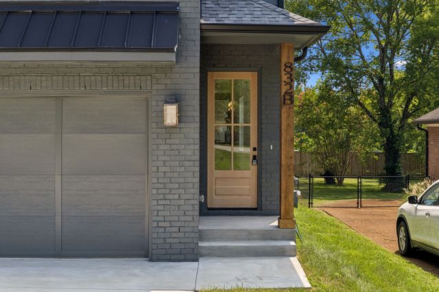 832B Neartop Dr, Nashville, TN 37205