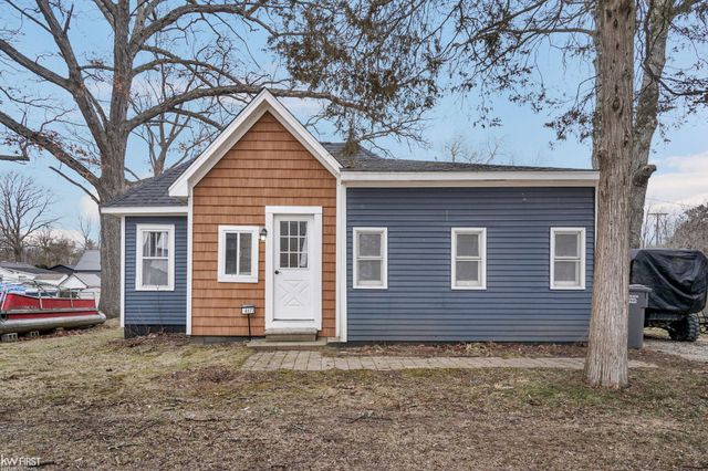 4173 Pleasant Drive, Attica, MI 48412