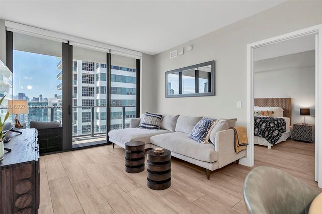 121 NE 34th Street 2502, Miami, FL 33137