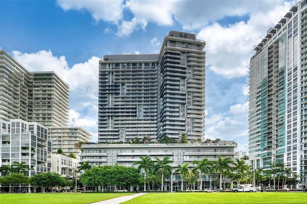 121 NE 34th Street 2502, Miami, FL 33137