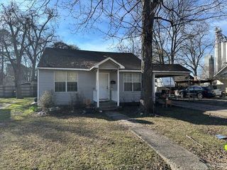 110 Adams St, Lonoke, AR 72086