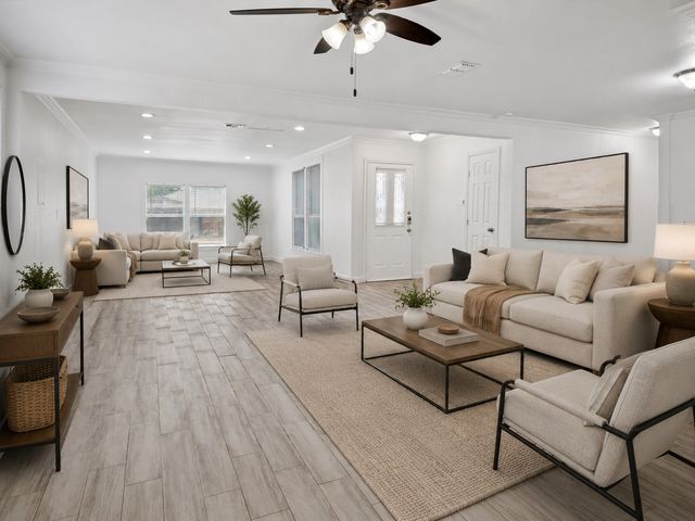 5409 Queens Court, Lake Dallas, TX 75065