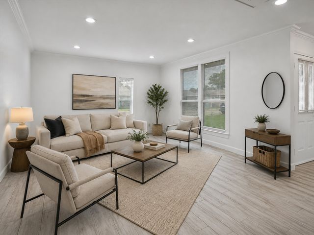5409 Queens Court, Lake Dallas, TX 75065