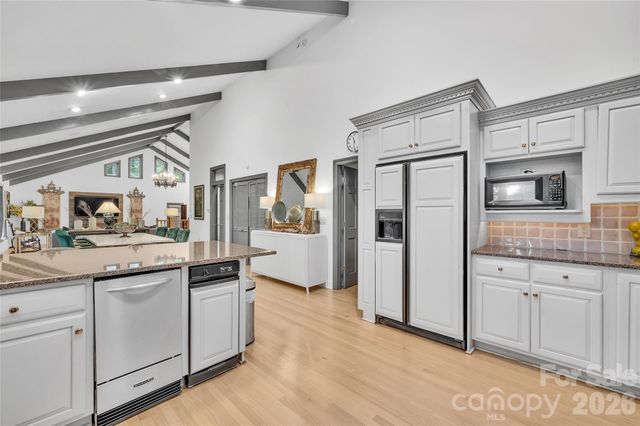 562 West Club Boulevard, Lake Toxaway, NC 28747