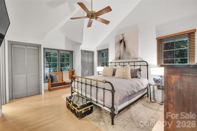 562 West Club Boulevard, Lake Toxaway, NC 28747