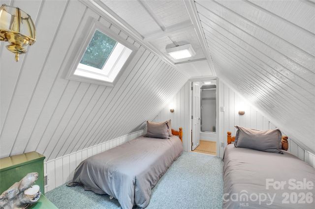 562 West Club Boulevard, Lake Toxaway, NC 28747