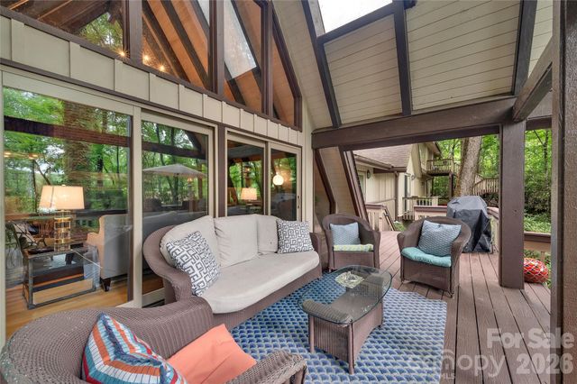 562 West Club Boulevard, Lake Toxaway, NC 28747