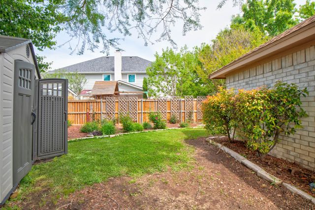 3912 Blue Pond Circle, Fort Worth, TX 76123