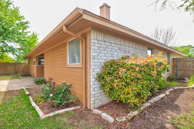 3912 Blue Pond Circle, Fort Worth, TX 76123