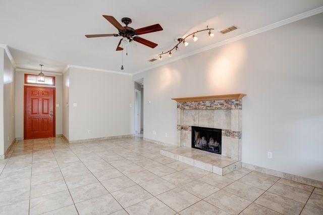 3912 Blue Pond Circle, Fort Worth, TX 76123