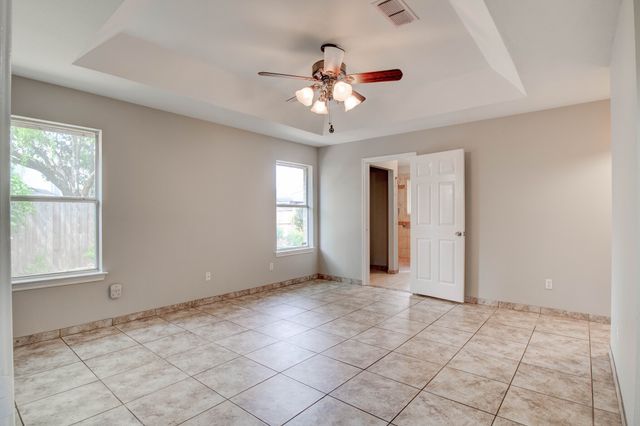 3912 Blue Pond Circle, Fort Worth, TX 76123