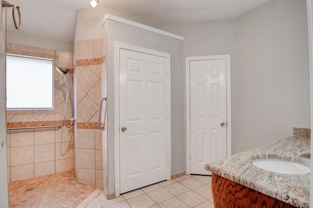 3912 Blue Pond Circle, Fort Worth, TX 76123