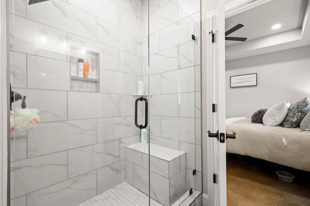 139 Way Station TRL, Smithville, TX 78957