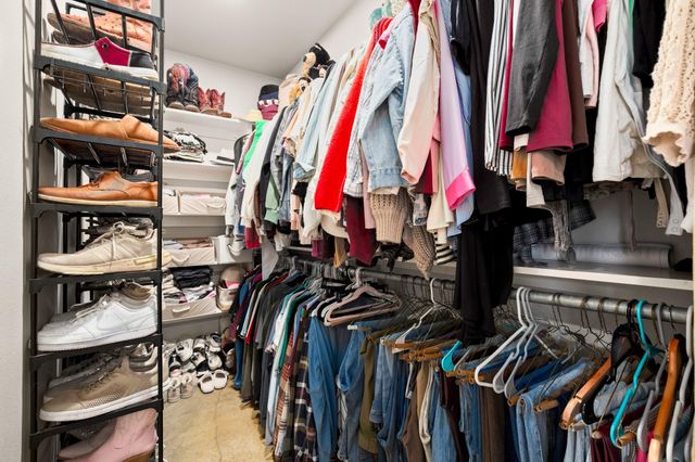 139 Way Station TRL, Smithville, TX 78957