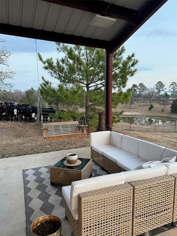 139 Way Station TRL, Smithville, TX 78957