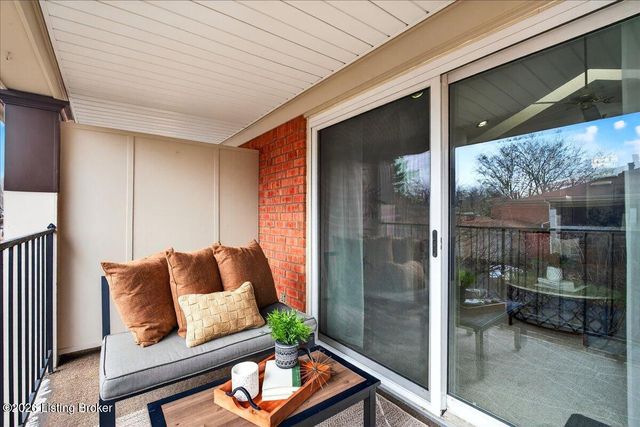 1306 Forest Park Rd, Louisville, KY 40223