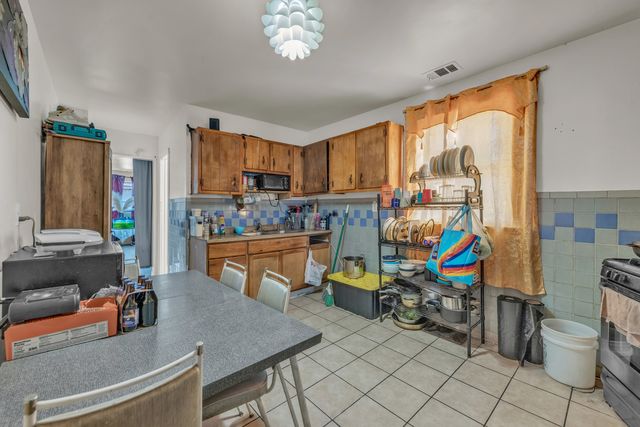 5114 S Justine Street, Chicago, IL 60609