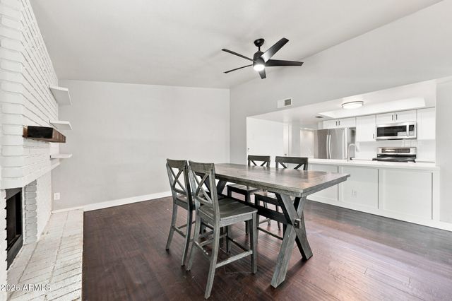 5028 E SHOMI Street, Phoenix, AZ 85044