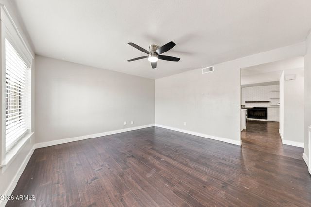 5028 E SHOMI Street, Phoenix, AZ 85044