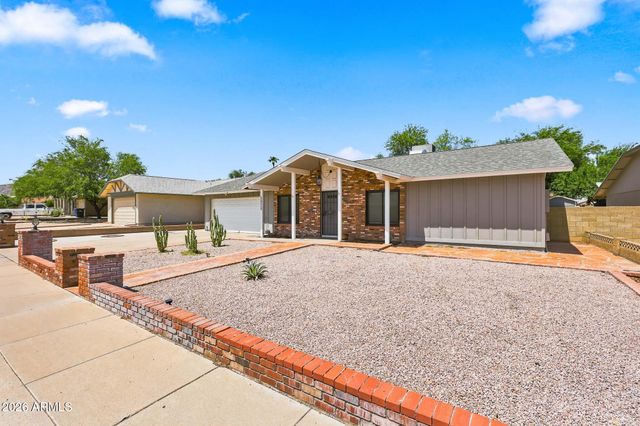 5028 E SHOMI Street, Phoenix, AZ 85044