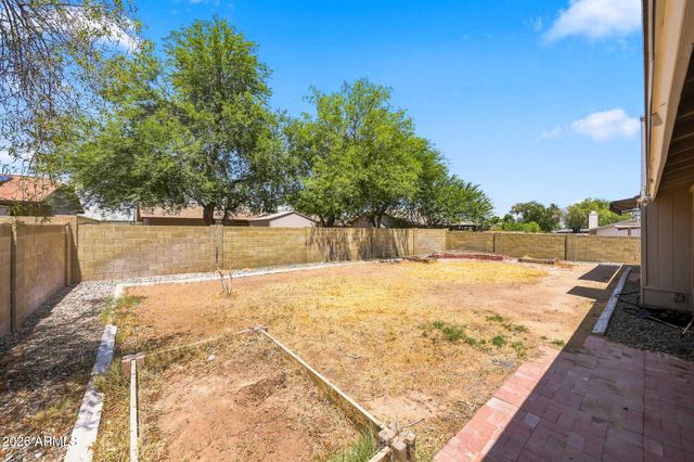 5028 E SHOMI Street, Phoenix, AZ 85044
