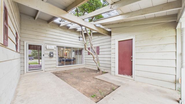 1107 Garland, Plainview, TX 79072