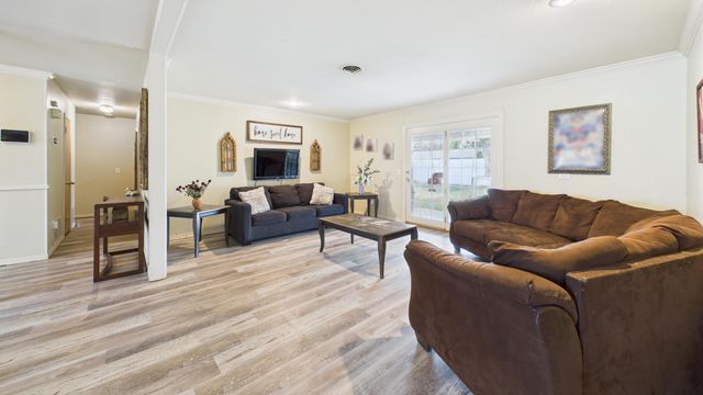 1107 Garland, Plainview, TX 79072