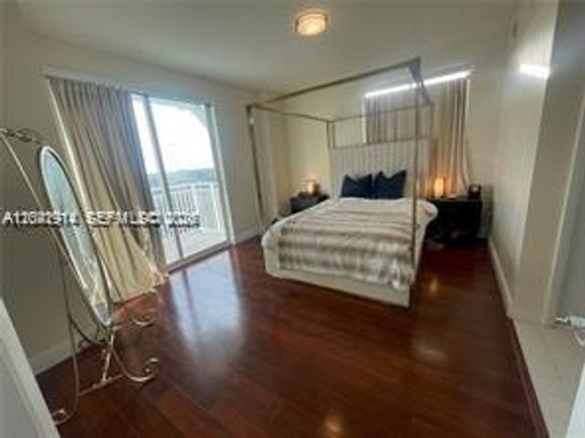 7280 SW 90th Street 506, Miami, FL 33156