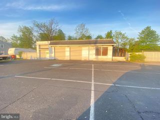 331 W COUNTY LINE RD, Hatboro, PA 19040