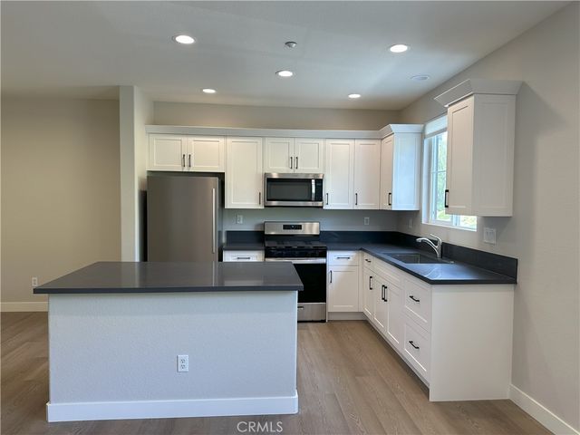 2252 Schlaepfer, Fullerton, CA 92833